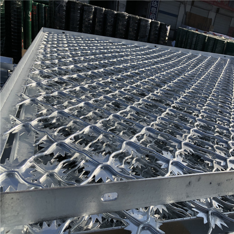 上海監獄太陽花刺鋼網墻圖片4