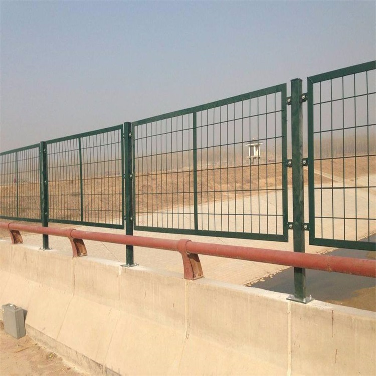 上海高速公路防護網圖片3