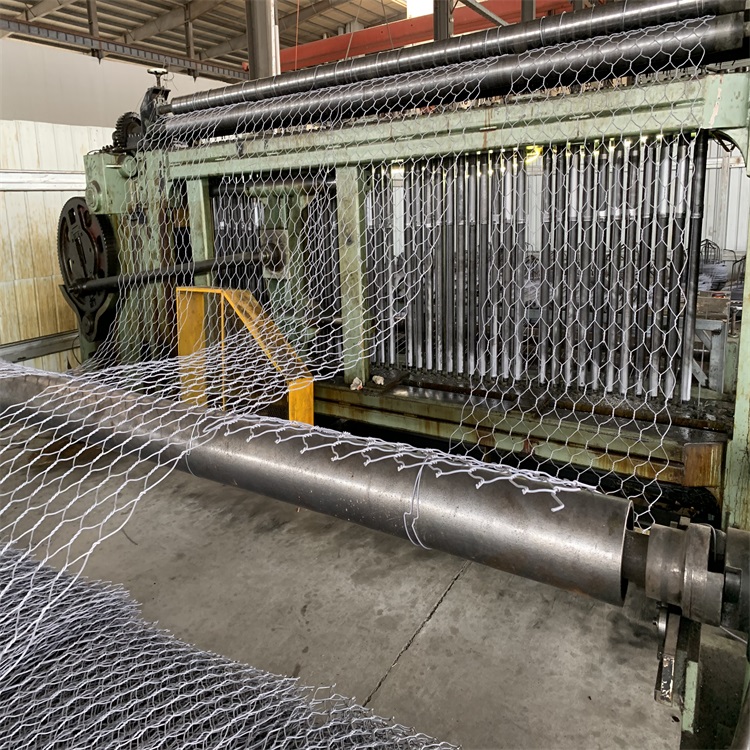 鍍鋅鉛絲石籠網(wǎng)圖片3