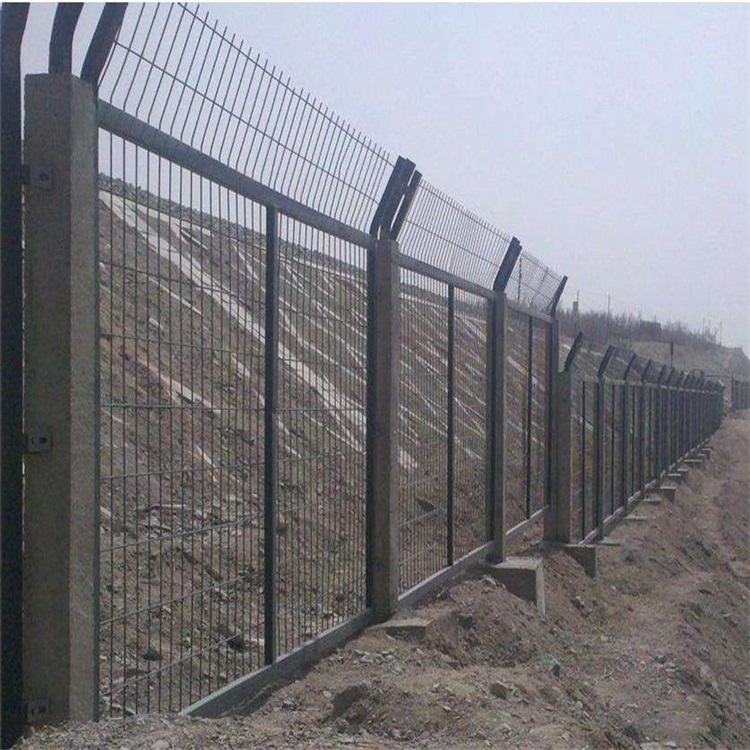 上海鐵路浸塑防護柵欄圖片1