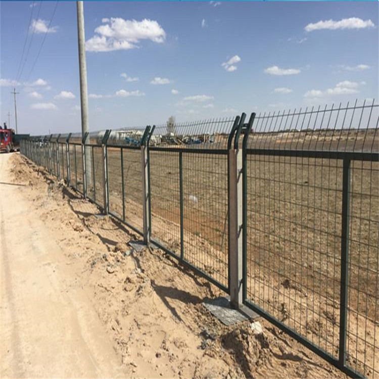 上海鐵路浸塑防護柵欄圖片3