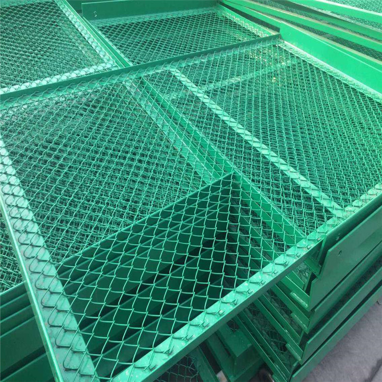 扁鐵式球場圍網圖片2