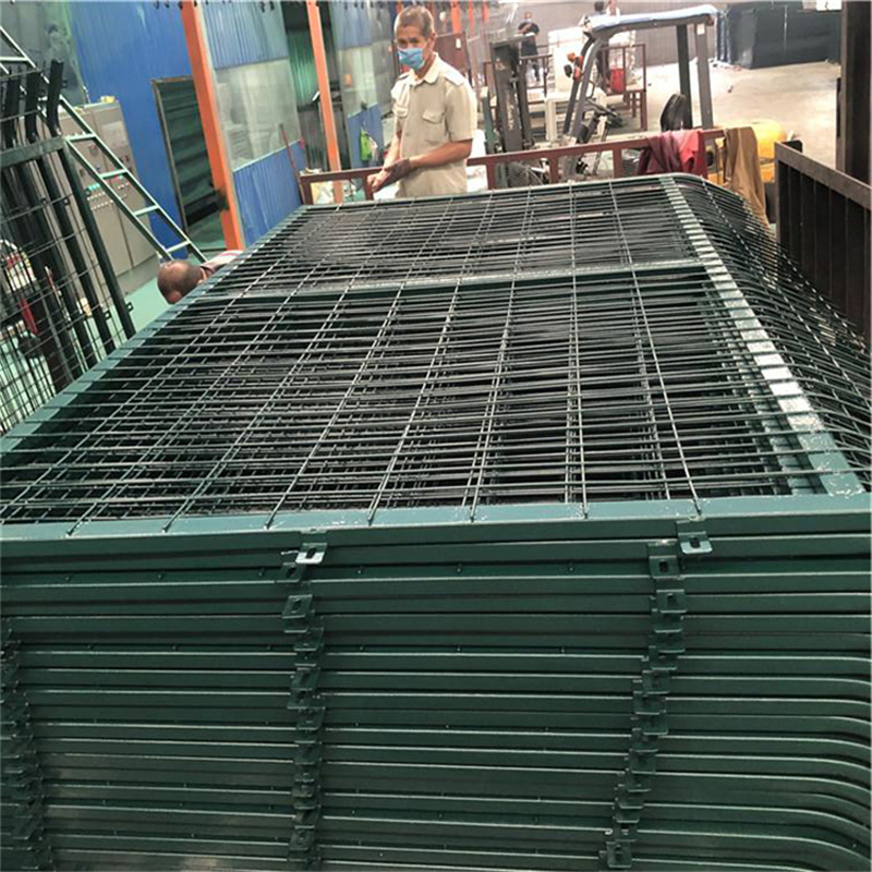 上海鐵路加密金屬網片柵欄圖片2