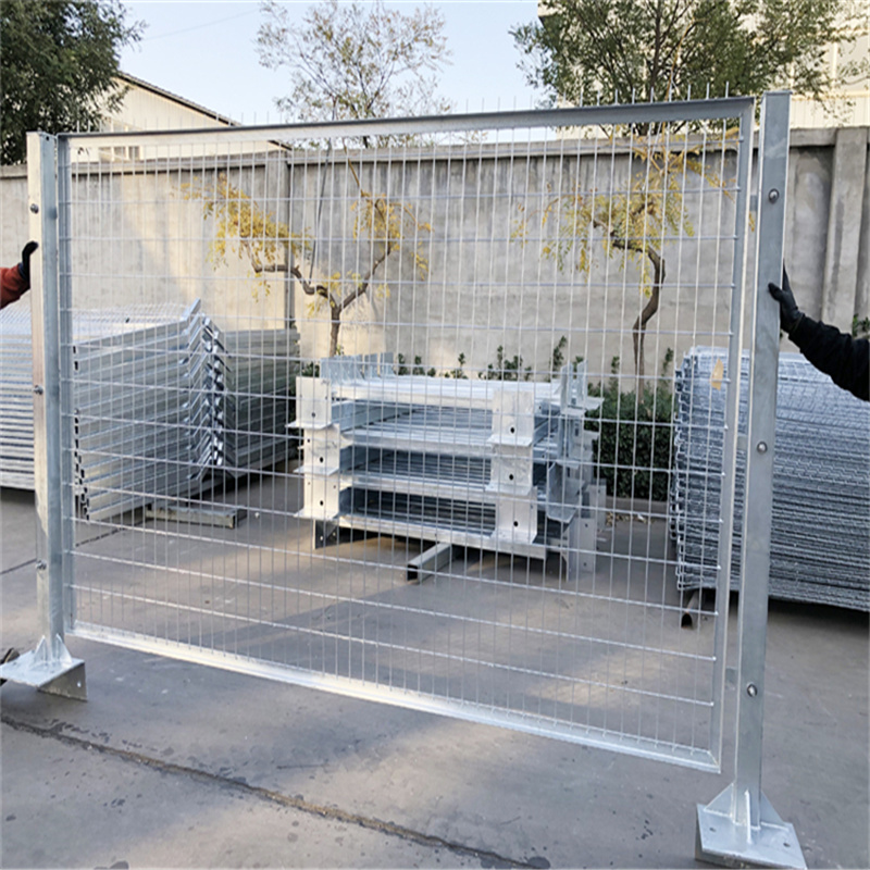 鍍鋅護(hù)欄網(wǎng)圖片1