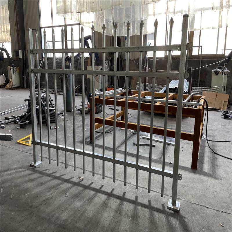 上海鑄鐵圍墻護欄圖片4