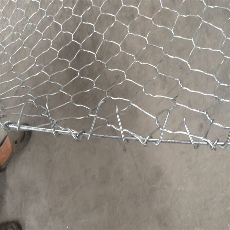 上海菱形防護鐵絲網圖片2