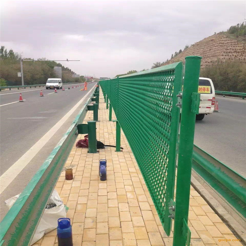 上海高速中央隔離防眩網圖片4