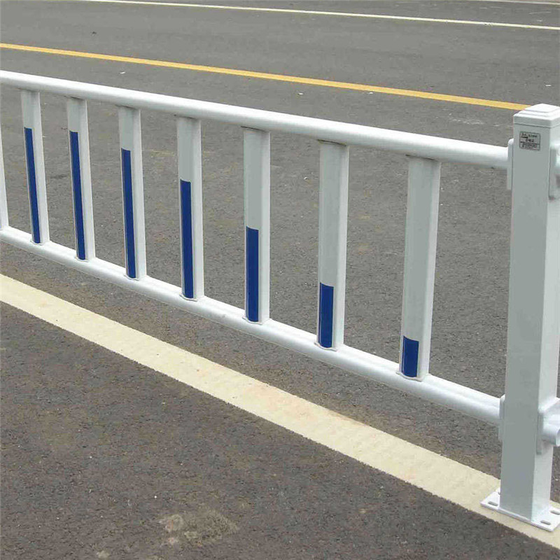 交通鍍鋅噴鋼護欄圖片4