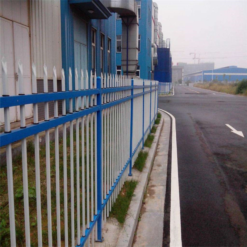 鋅鋼小區(qū)護(hù)欄網(wǎng)圖片4