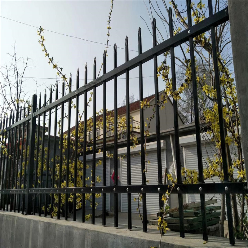 熱鍍鋅道路護(hù)欄圖片1