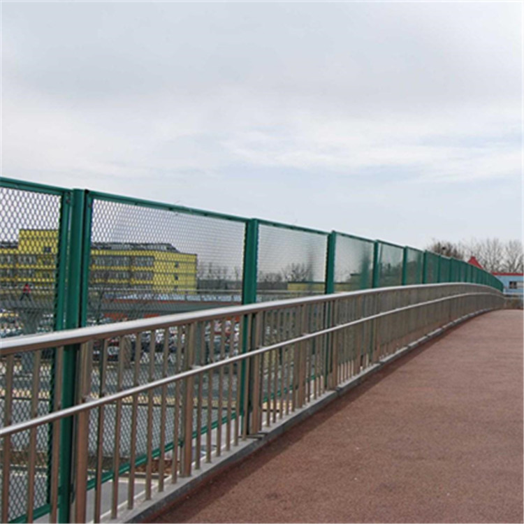 橋梁防落物網(wǎng)圖片1