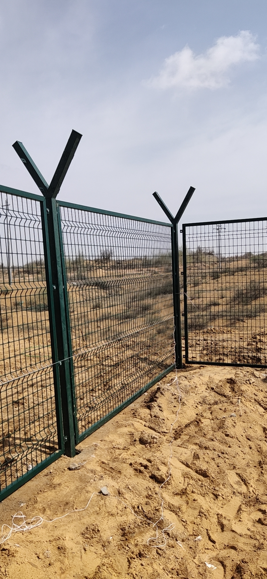 飛行區(qū)防護柵欄網(wǎng)