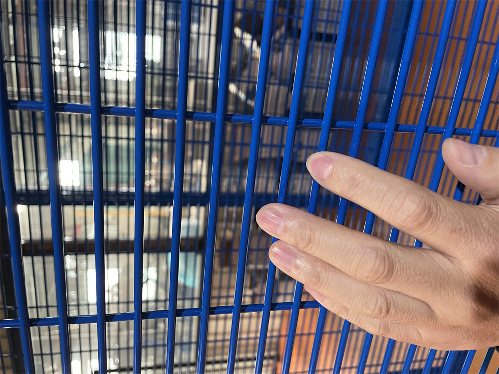 358金屬密紋網(wǎng)圖片2